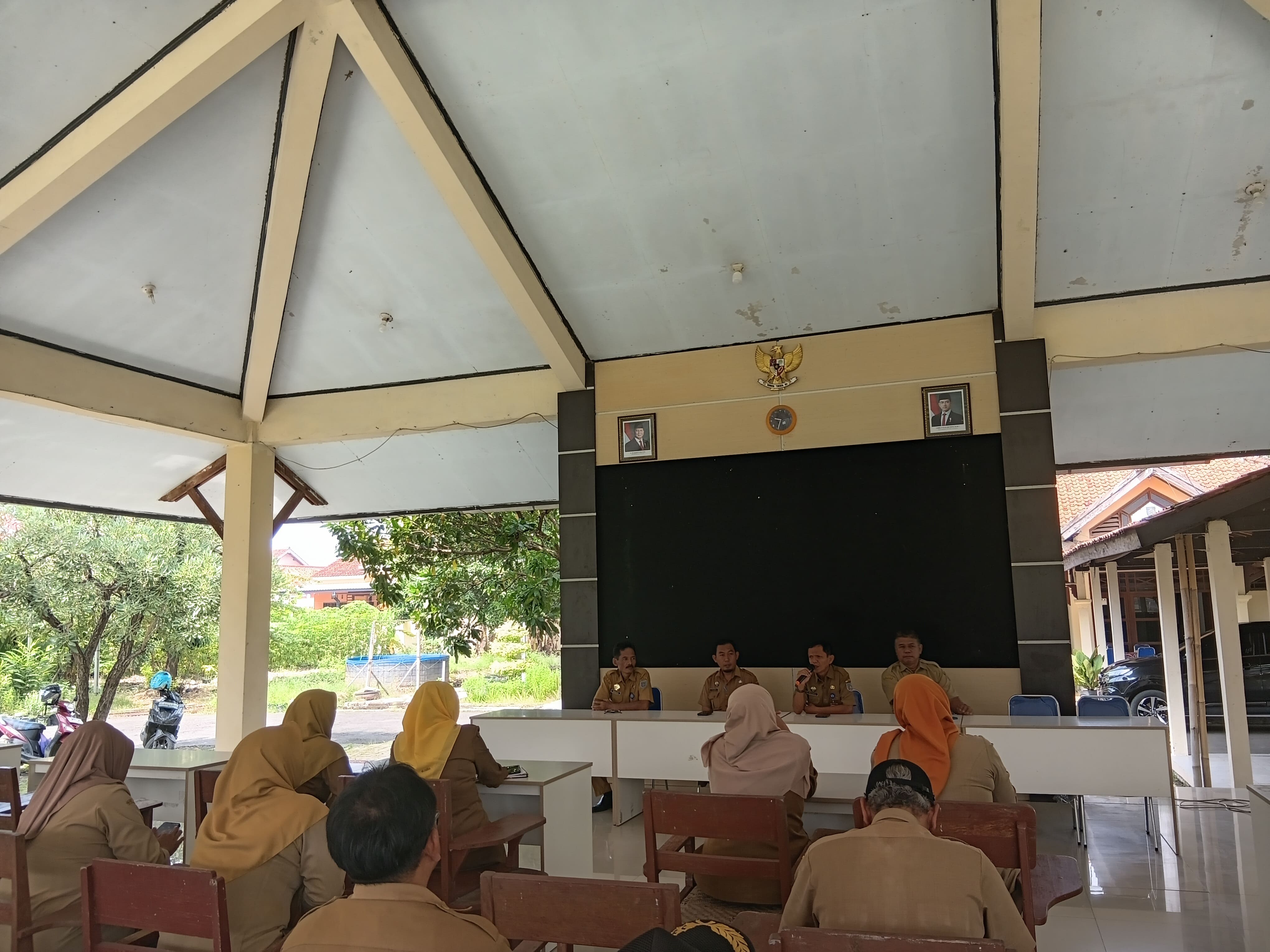 staff-meeting-kecamatan-tarub